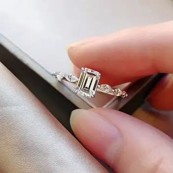OEKDFN 925 Sterling Silver Obroči Emerald Cut Ustvarili Moissanite Gemstone Poroko Zaročni Prstan Za Ženske Fine Nakit