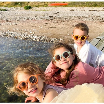 Moda Krog Otroci sončna Očala Kul Fantje Dekle Otroci sončna Očala z UV Zaščito Odtenki Pisane Očala Baby Lentes De Sol Gafas