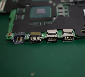 LENOVO IdeaPad 700-15ISK Prenosni računalnik z Matično ploščo DDR4 Z i7-6700HQ CPU GTX950M 4GB 5B20K91444 448.06R01.001M MB Testirani 5746