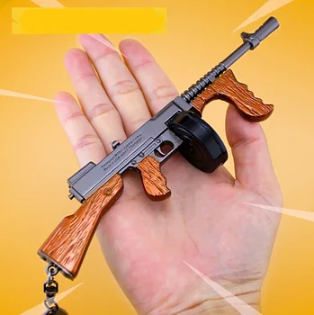 Vroče Prodaje Vojaško Pištolo Ključnih Verige Bitki Royale Dejanje Slika Zlitine Orožje Keychain Perripherals Noč Model Igrača Za Otroka