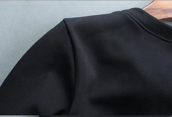 2021 Moški puloverji s kapuco Pozimi Toplo Mens Sweatershirt svoboden modela Black Visoke kakovosti Puloverju moška Oblačila