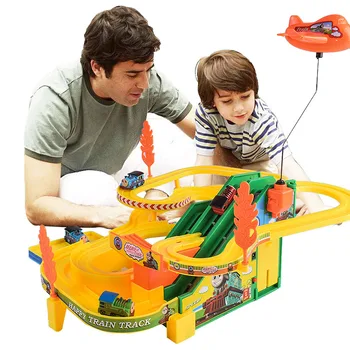 Thomas in Prijatelji vlakec, nastavite železniškega avto multi-layer električne igrače, plezanje po stopnicah stran igrače za otroke fantje in dekleta darila
