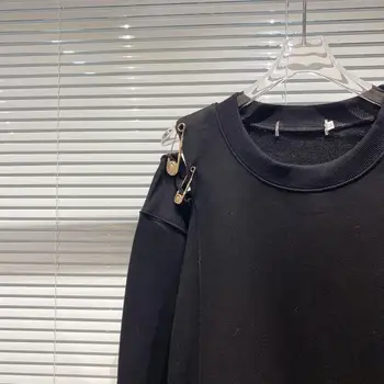 2020 Jeseni Ženske Majica New Metal Pin Hole Ramo Design Osebnost Trend Krog Vratu Puloverju Majica