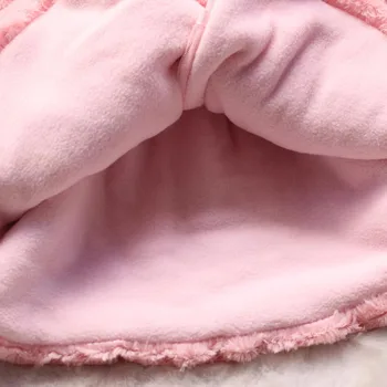 Priložnostne Pozimi Baby Dekleta Coats Otroci Pearl Gumb Plus Žamet Zgostitev Vrhnja Oblačila Otrok Specializiranimi Za Umetno Krzno Reverji Ovratnik Polka Dot Jakna