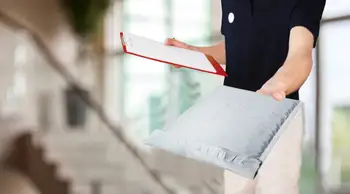 Odebeljena nepremočljiva pearlescent mehurček vrečko oblačil kurir vrečko logistika, embalaža vrečko mehurček sredstev vrečko po meri pene