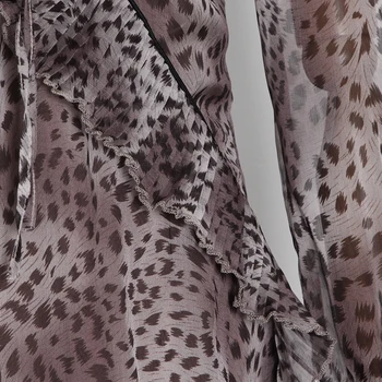 TWOTWINSTYLE Seksi Stranka Mini Obleka Za Ženske V Vratu Dolg Rokav Visoko Pasu Natisnjeni Leopard Obleke Ženska Moda Novo Stilsko