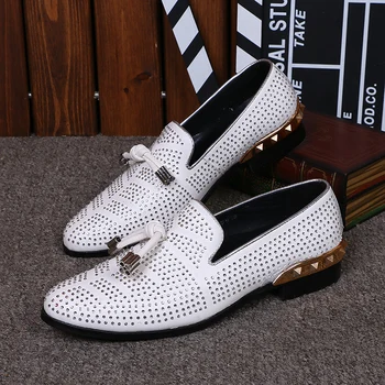 Italijanski čevlji moški pravega usnja Ravno zdrsne na Loafers Beli Kristalni Bling Bling Nosorogovo Obleko poročni Čevlji zapatos hombre