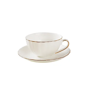 Luxury Gold Platišča Keramični Vrč Kave Krožnik Nastavite Mleko Čaj Pokal Venčni Skodelico Kave Z Ročajem Britanski Teacup Drinkware Kreativna Darila